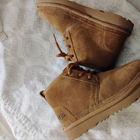 UGG Kids Brown Boots - Picture 5 of 7